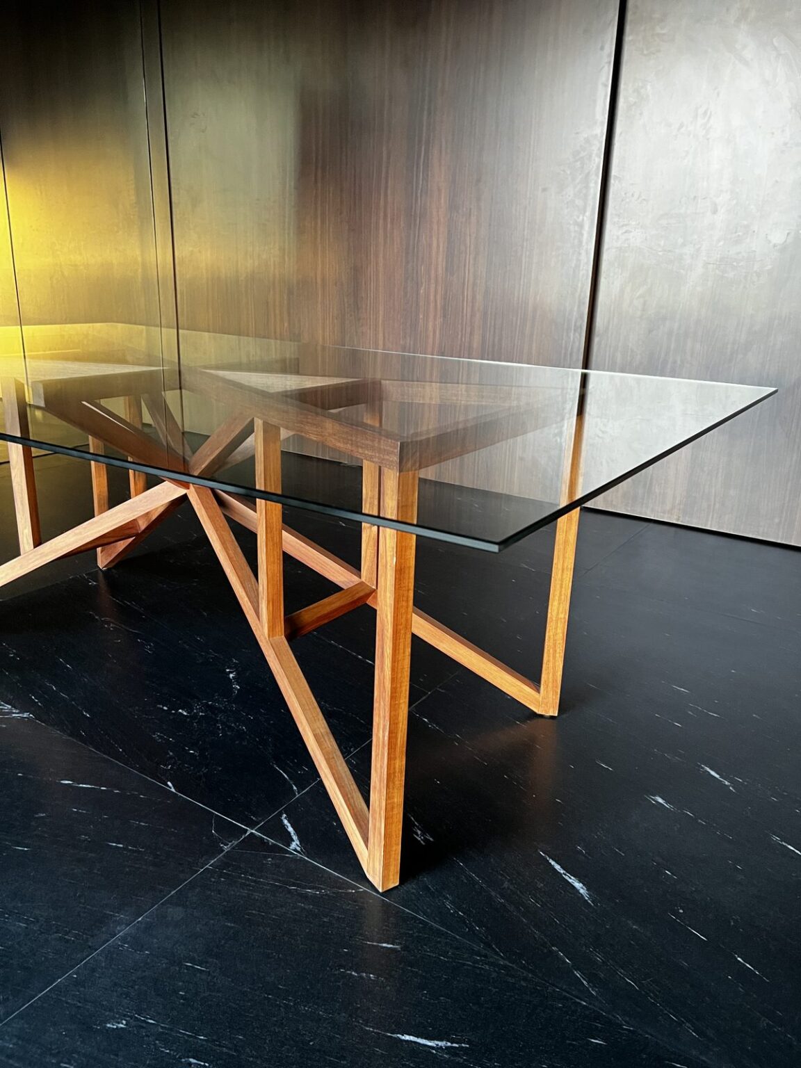 Castelar 75 Table