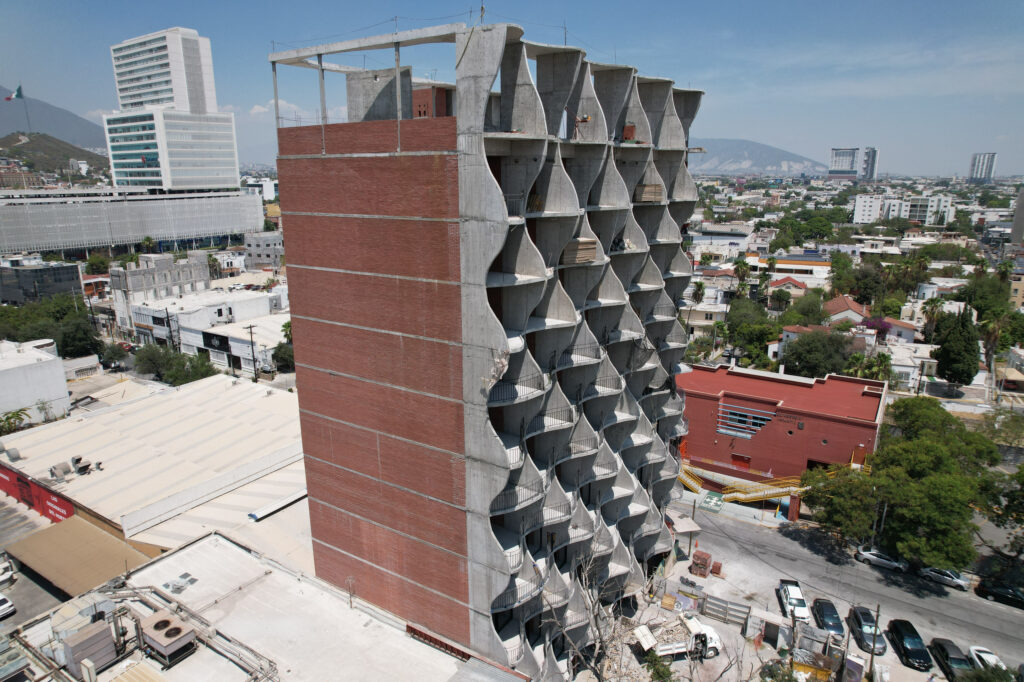 Luna Park tower by DONIS, Monterrey